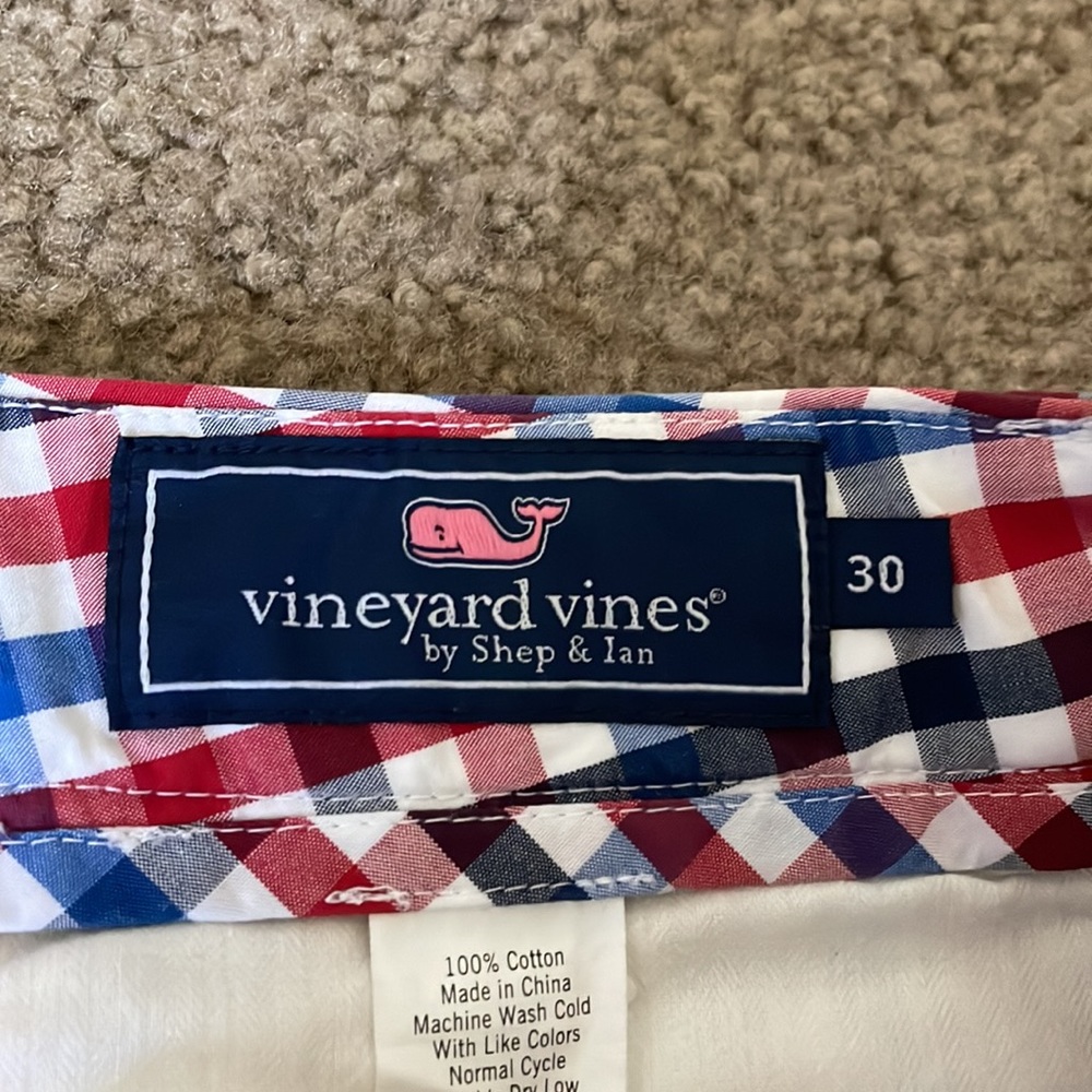 Vineyard Vines Shorts - Picture 2 of 3